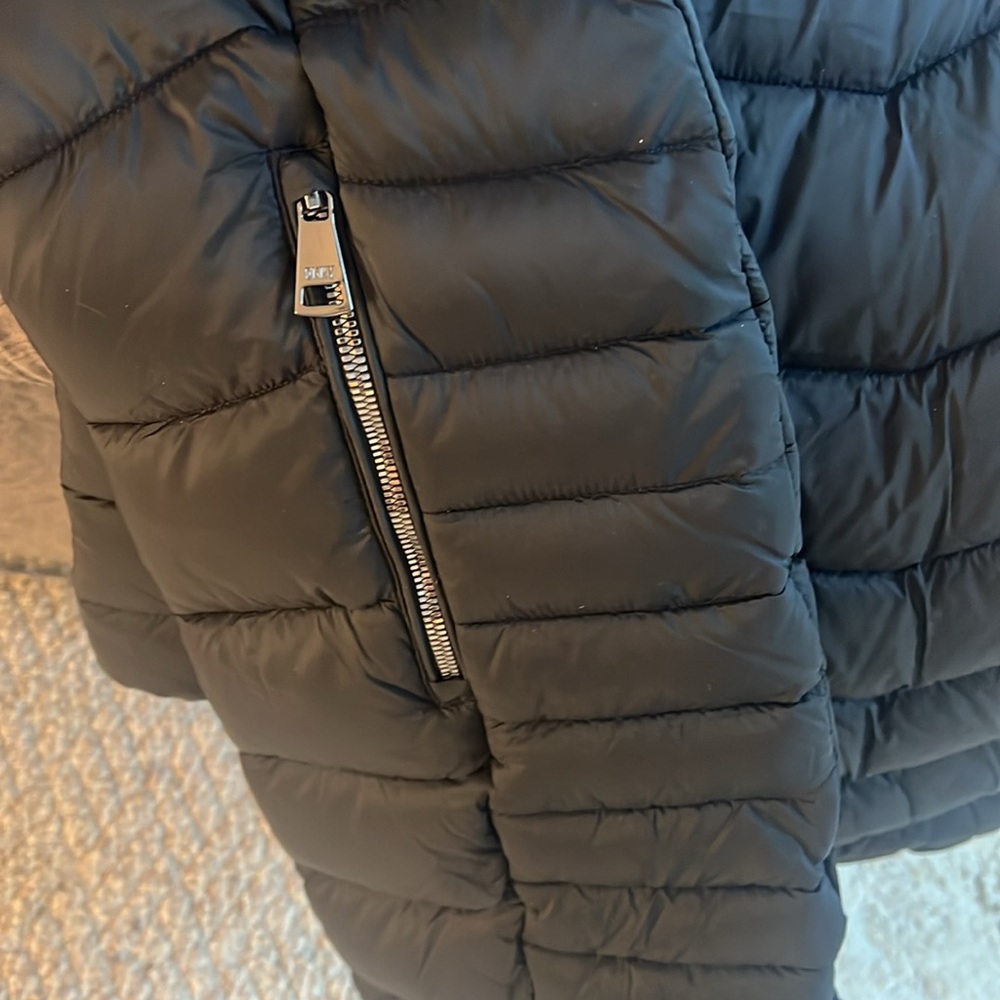 DKNY puffer coat - Picture 12 of 12